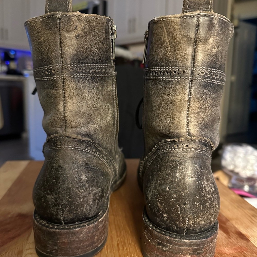 **SOLD** - Picture 4 of 10